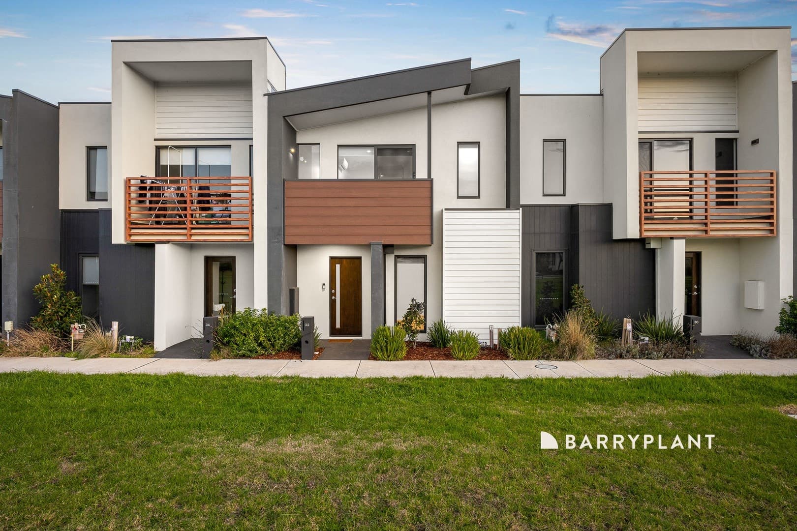 32 Sanctum Walk, Officer, VIC 3809, Officer - Image 1