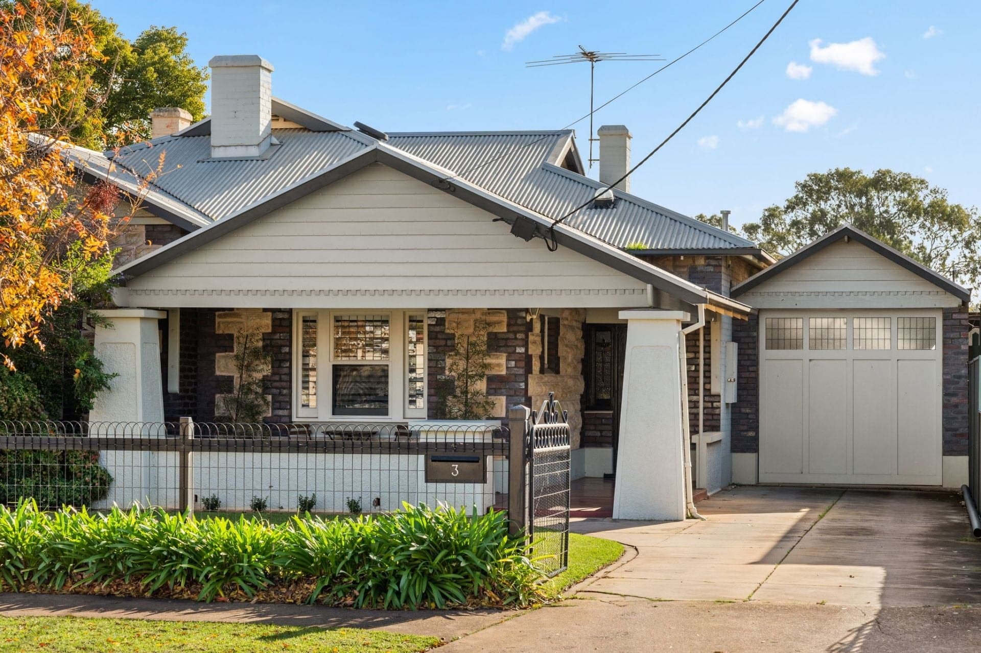 Woodville, Woodville - Image 1