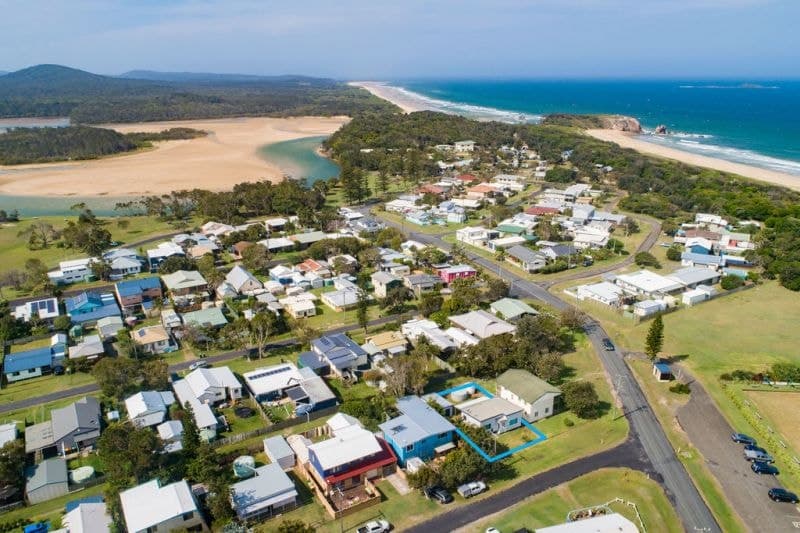 3 Rudder Street RED ROCK NSW, Red Rock - Image 1