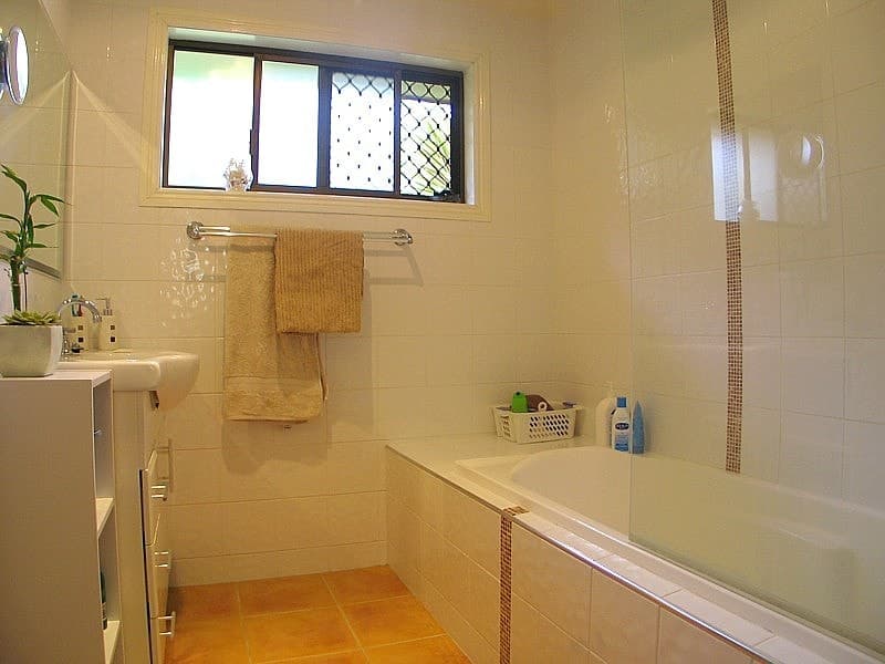 9 Guthrie Pde, CARRARA QLD 4211, Carrara - Image 1