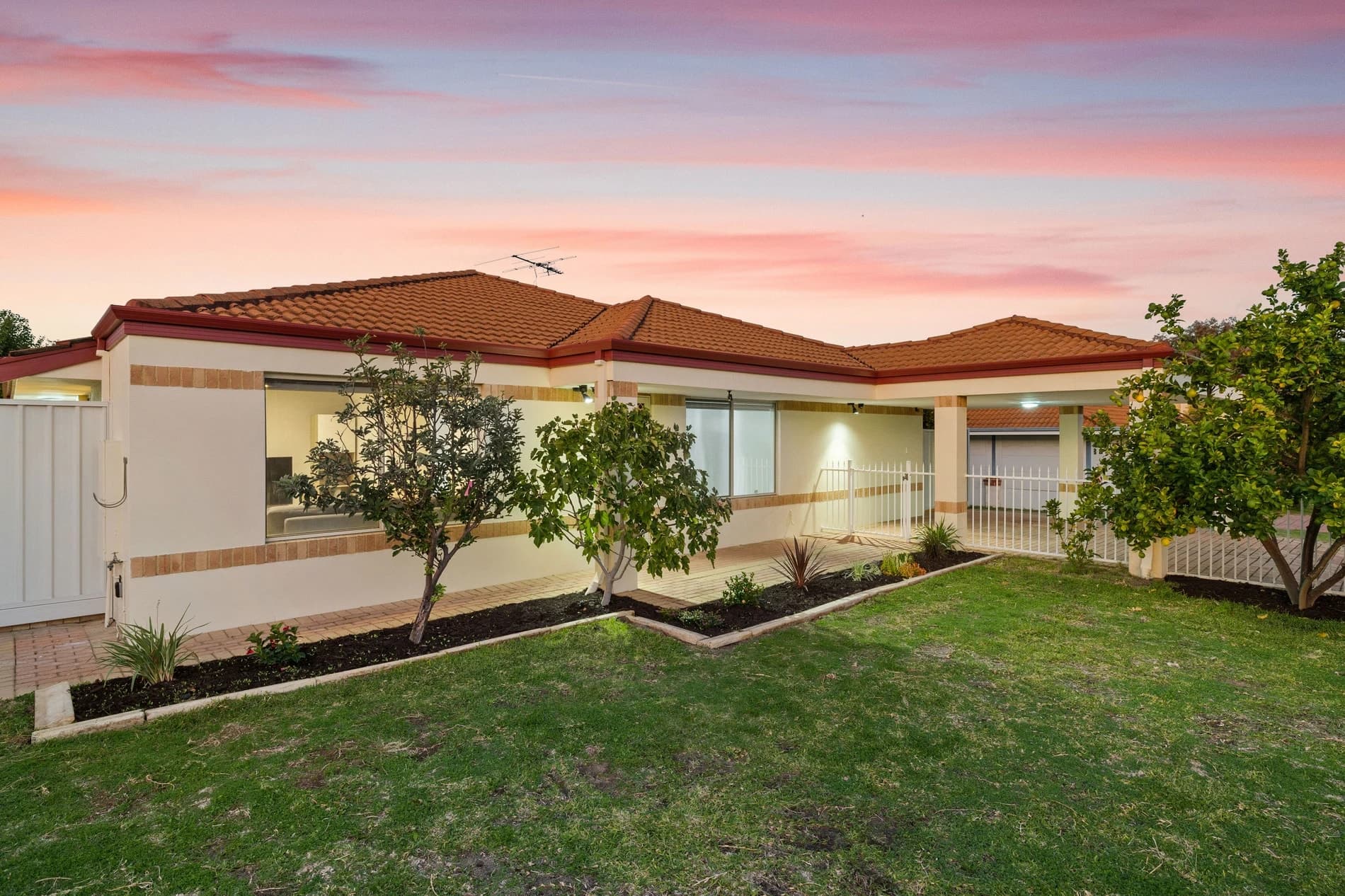 6/27 Falkirk Avenue, MAYLANDS WA 6051, Bayswater - Image 1