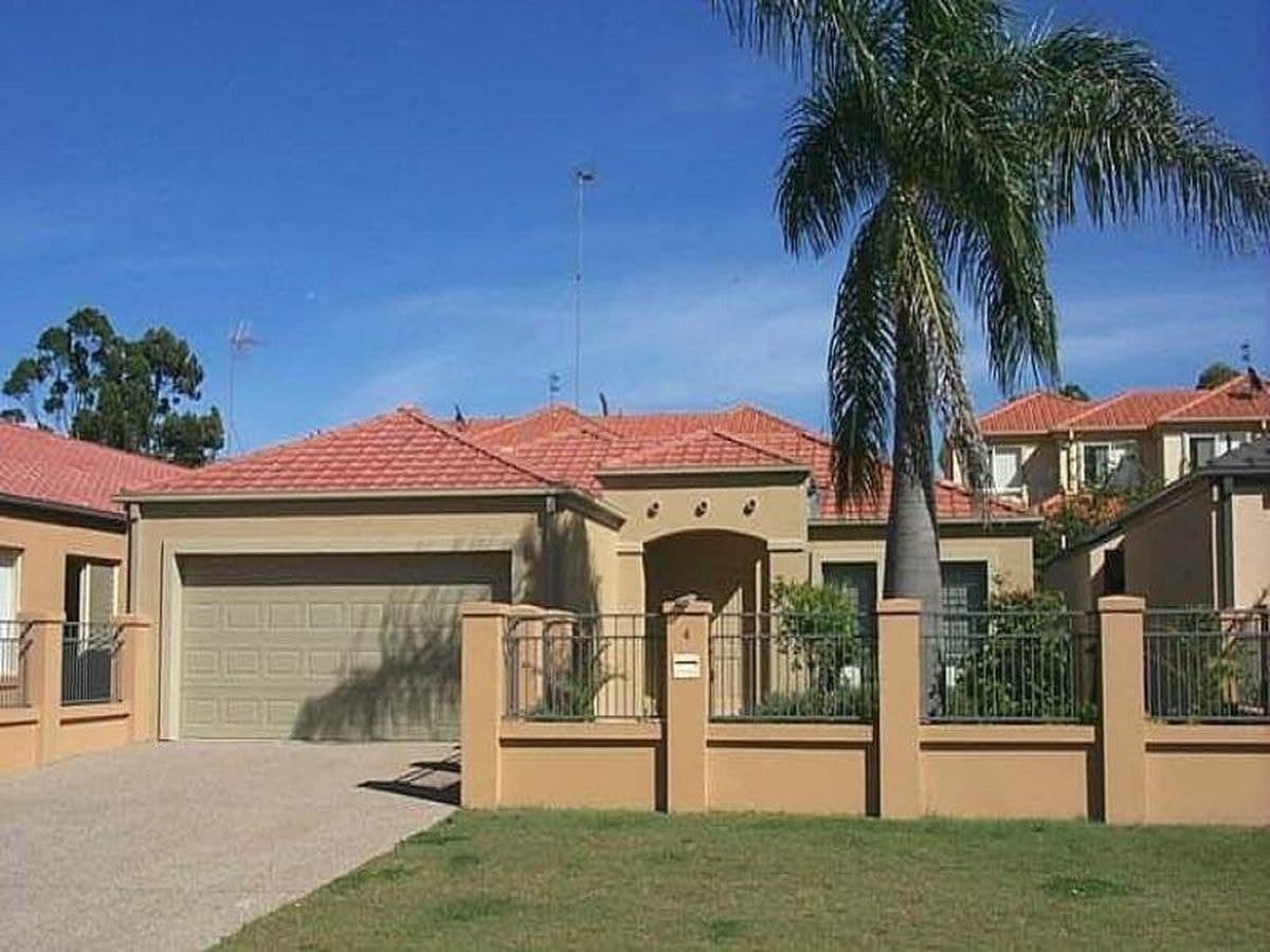 4 Devco Place, Ashmore, Ashmore - Image 1