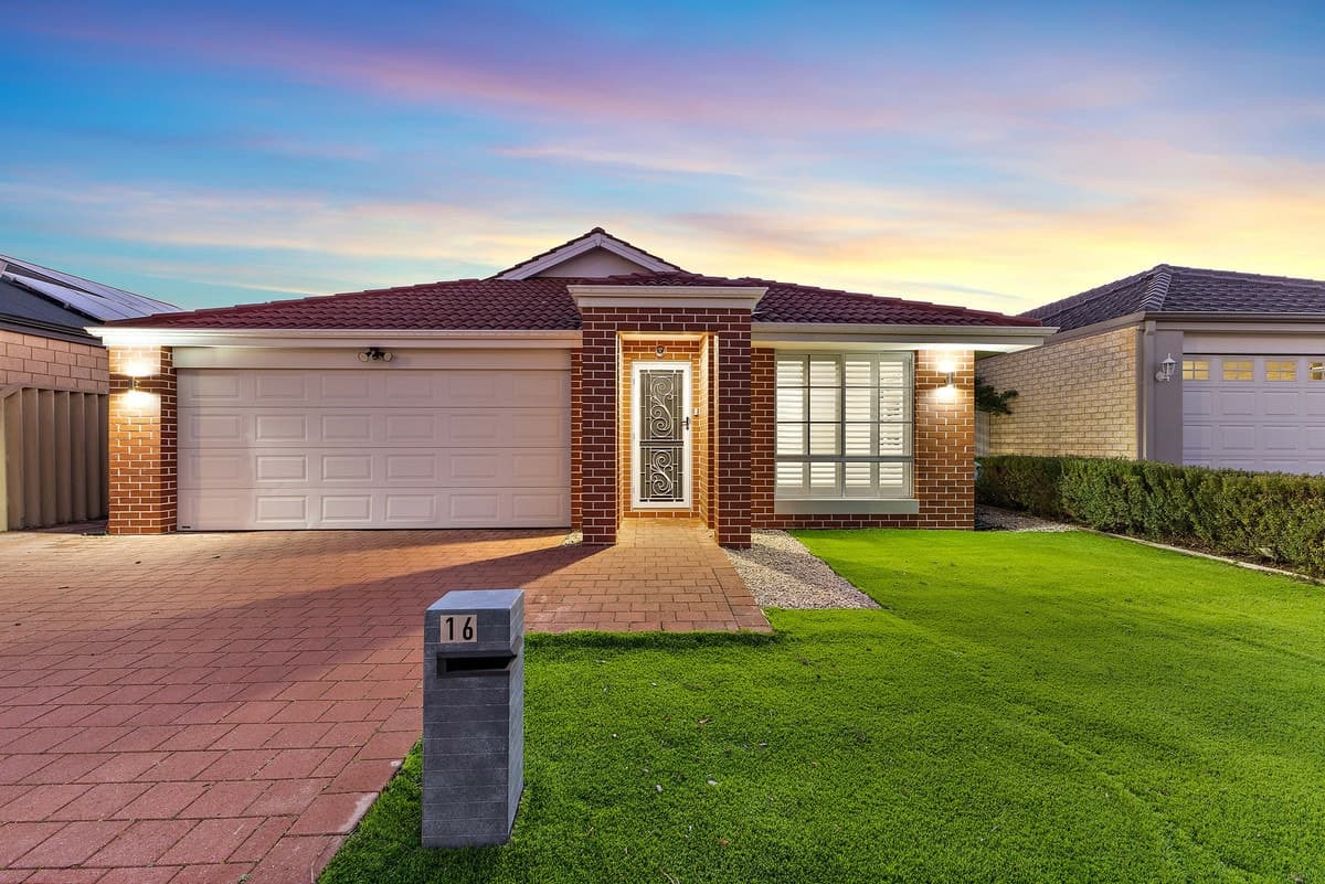 16 Blossom Chase, AUBIN GROVE WA 6164, Aubin Grove - Image 1
