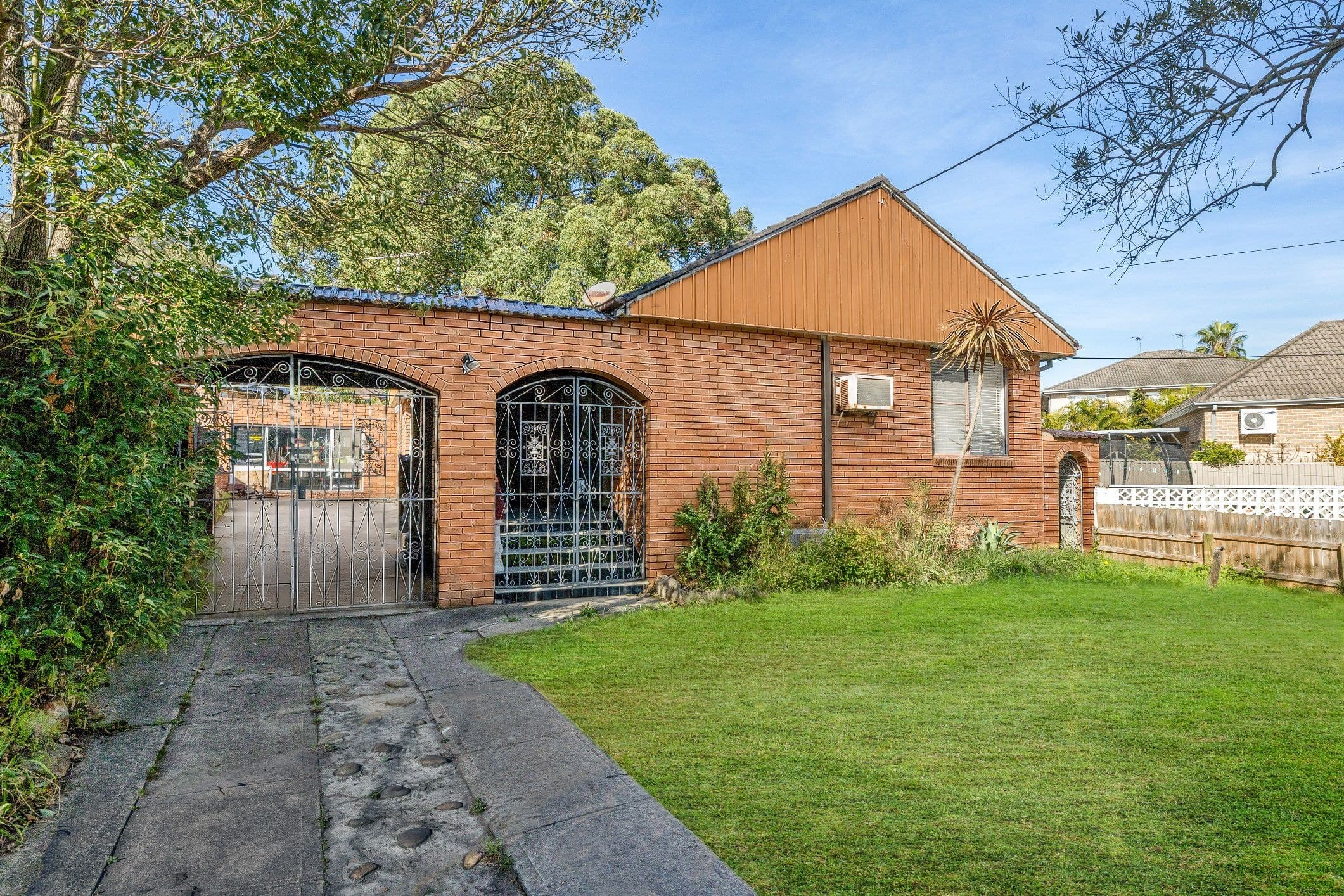 9 Jacqueline Crescent, Greenacre NSW 2190, Greenacre - Image 1