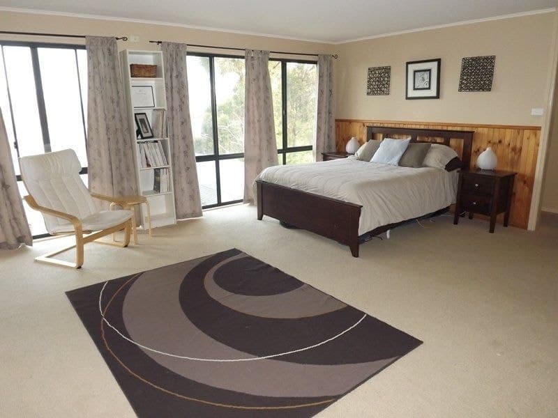 37 John Close Merimbula NSW, Merimbula - Image 1