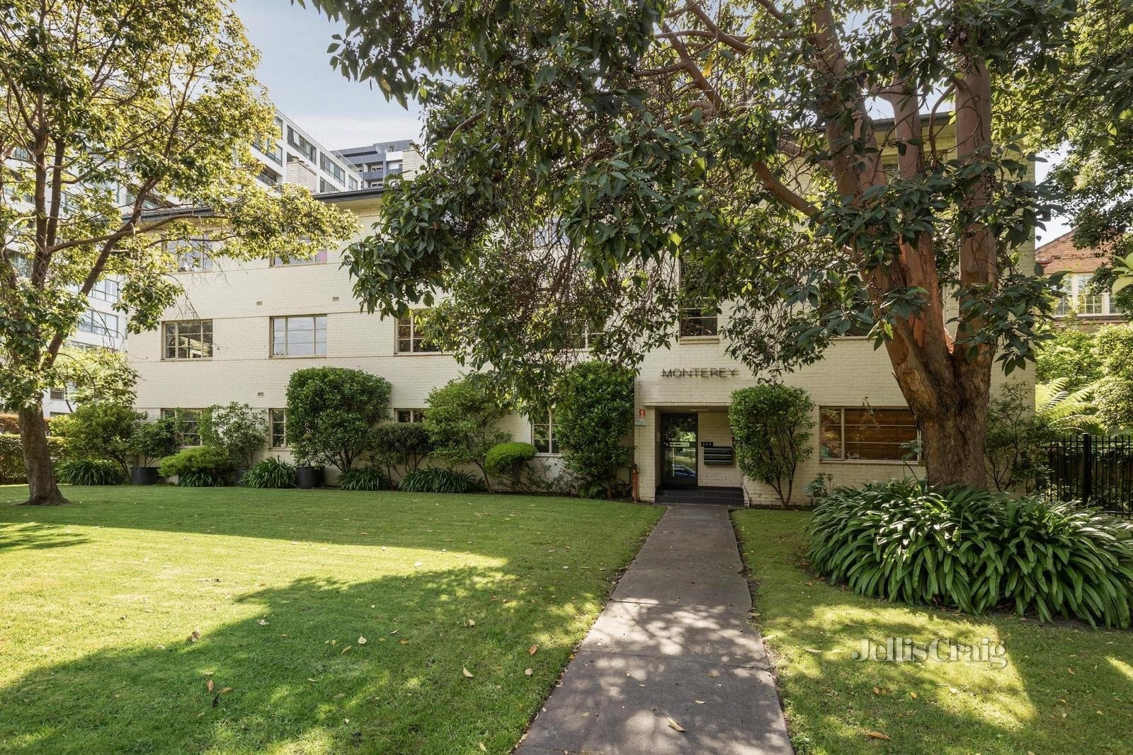 31/17 Queens Road, Melbourne, Melbourne - Image 1