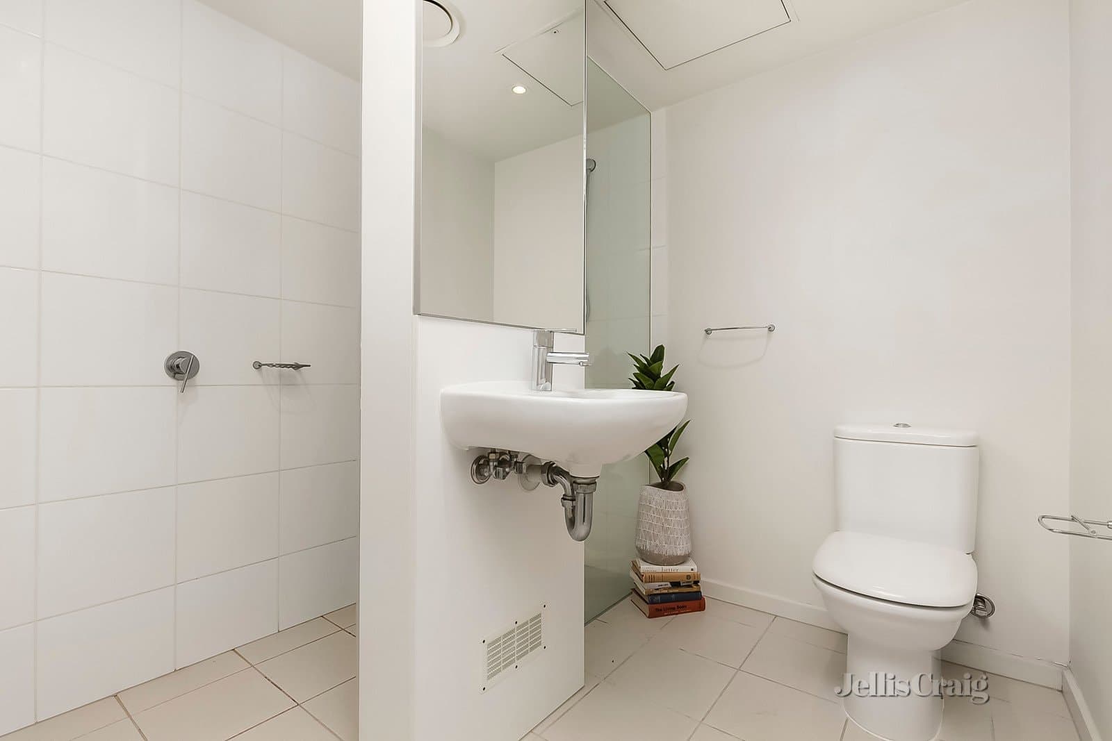 9/61 MacKenzie Street, Melbourne, Melbourne - Image 1