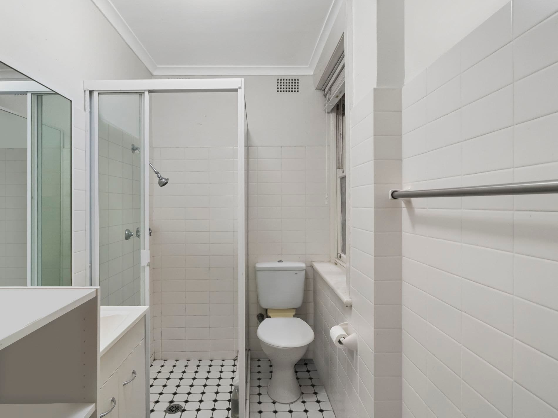 2 / 25 Elizabeth Bay Road, Elizabeth Bay, Elizabeth Bay - Image 1