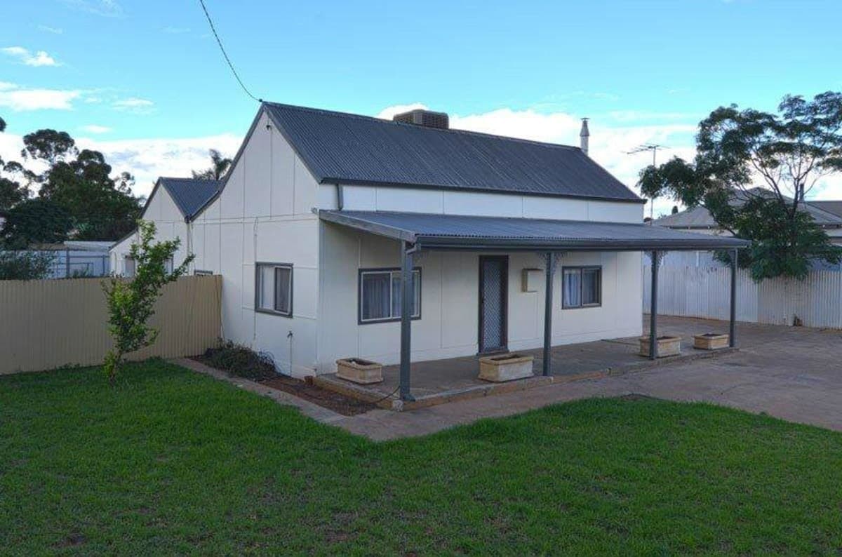 51 Ardagh Avenue,
KALGOORLIE
WA
6430, Kalgoorlie - Image 1