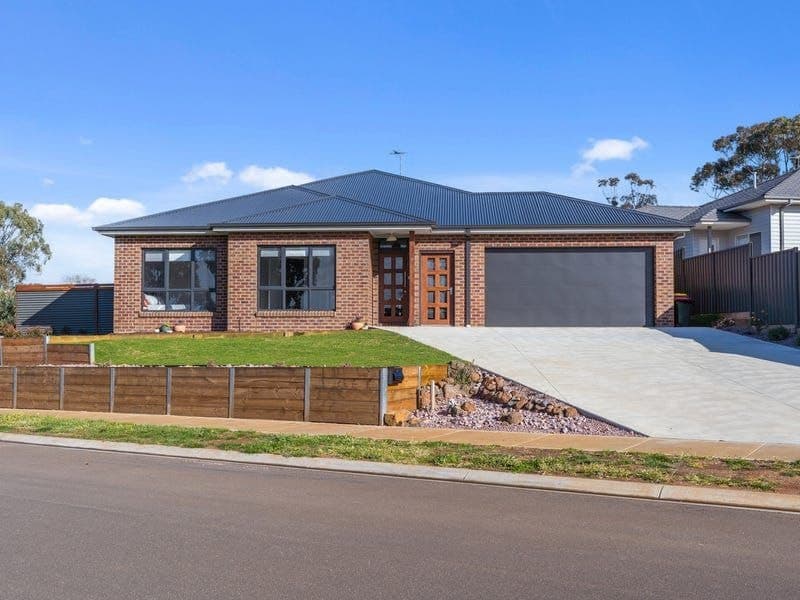 9 Pinnacle Court, Bacchus Marsh VIC 3340, Bacchus Marsh - Image 1