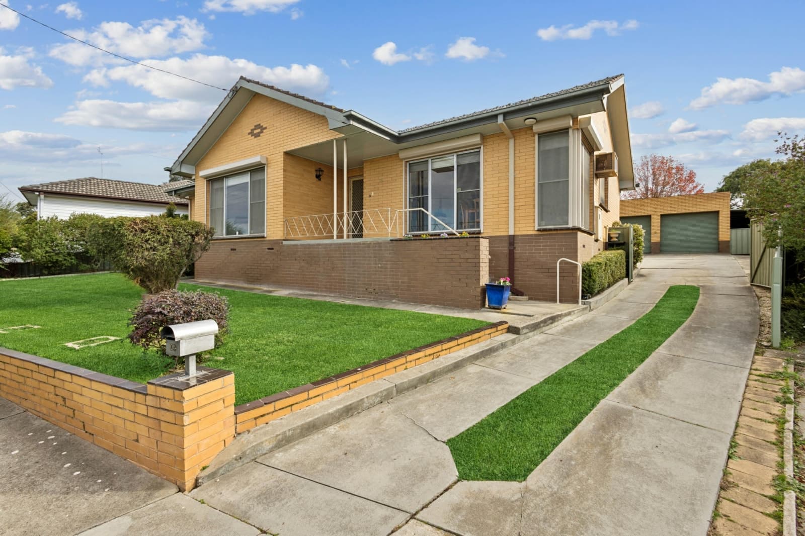 19 McGowan Street, CALIFORNIA GULLY, California Gully - Image 1