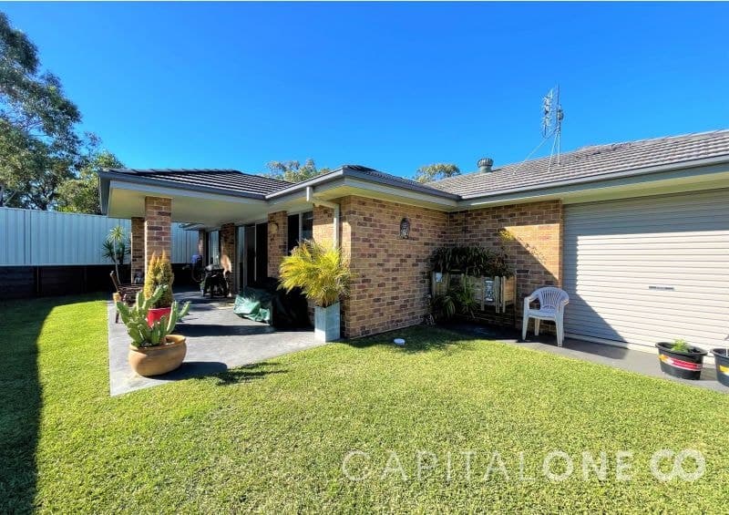 25a Bensley Close, Lake Haven, Lake Haven - Image 1