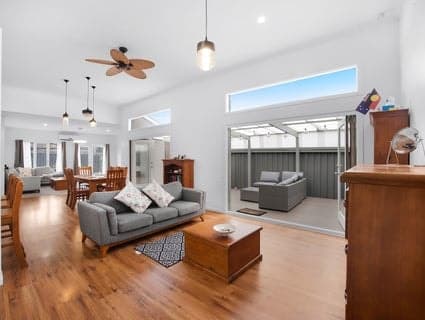 17 Mayesbrook Road, Manor Lakes - Image 1