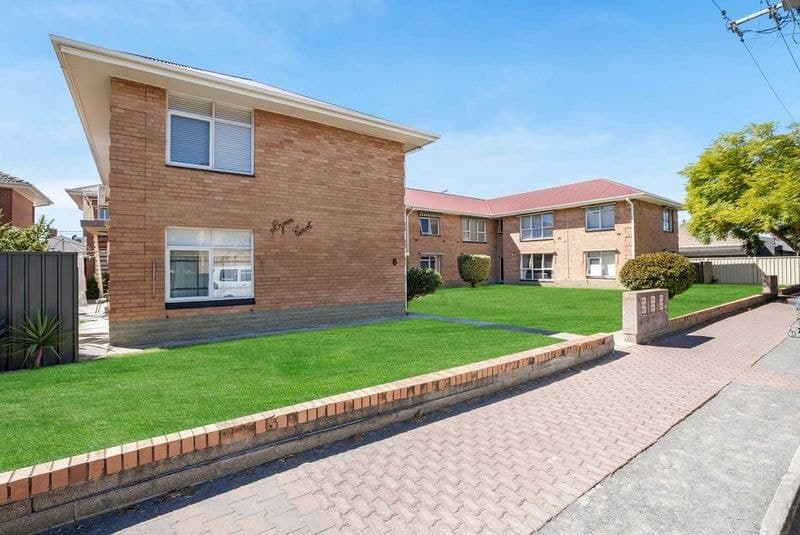 8/6 Byron Street, Glenelg - Image 1