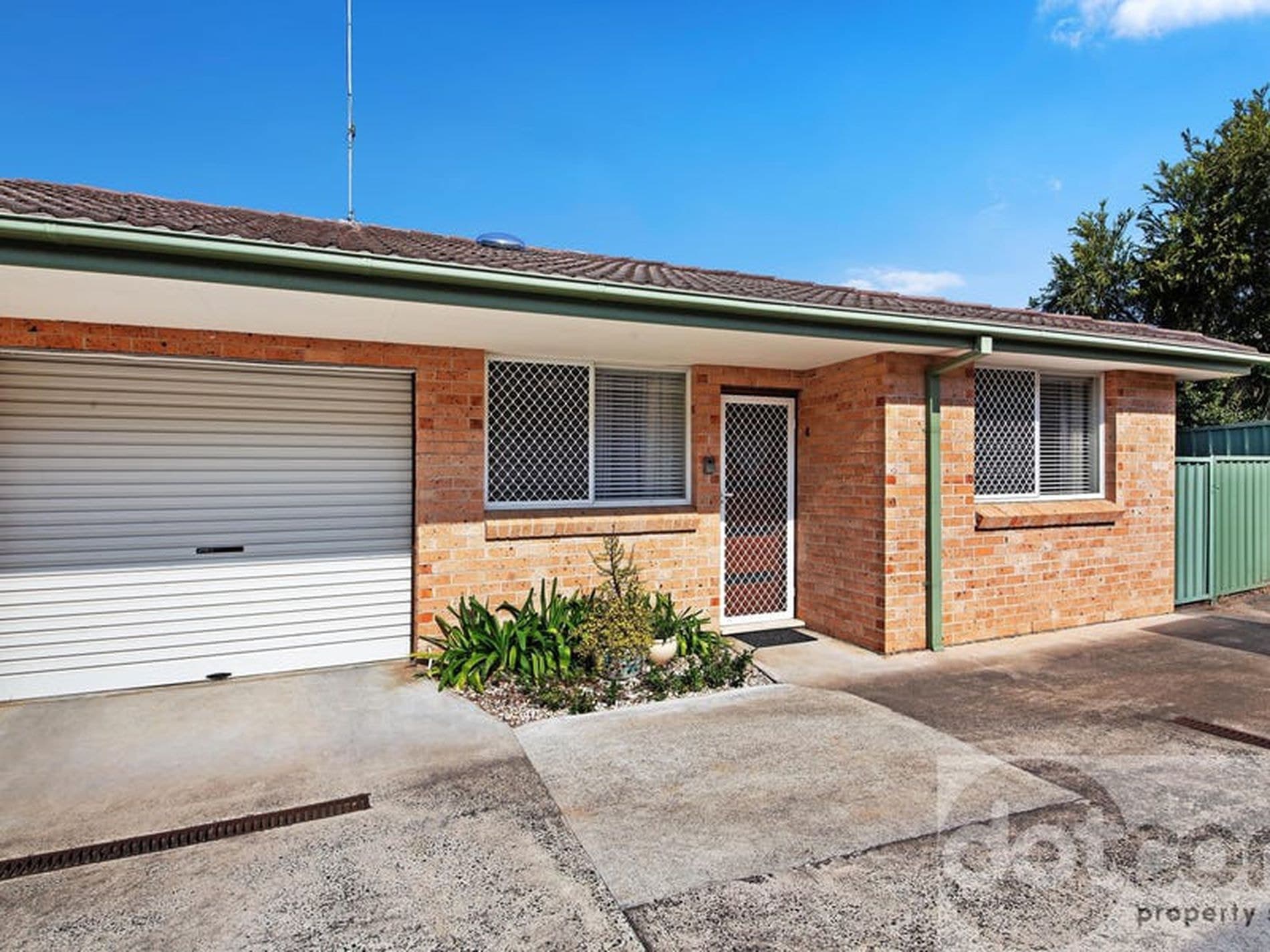 4 / 28-30 Russell Street, East Gosford - Image 1