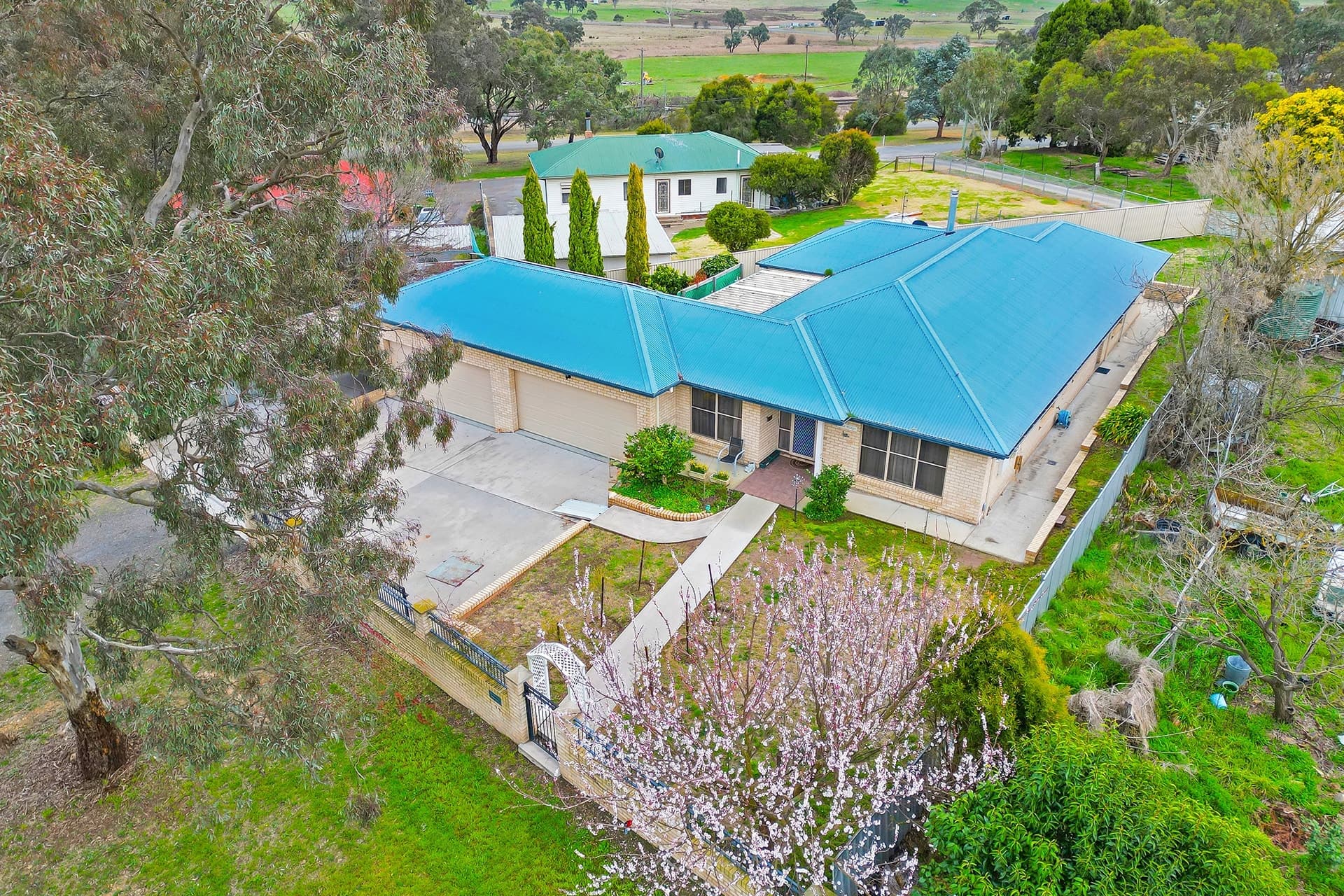 77 Biala Street, Gunning NSW 2581, Gunning - Image 1
