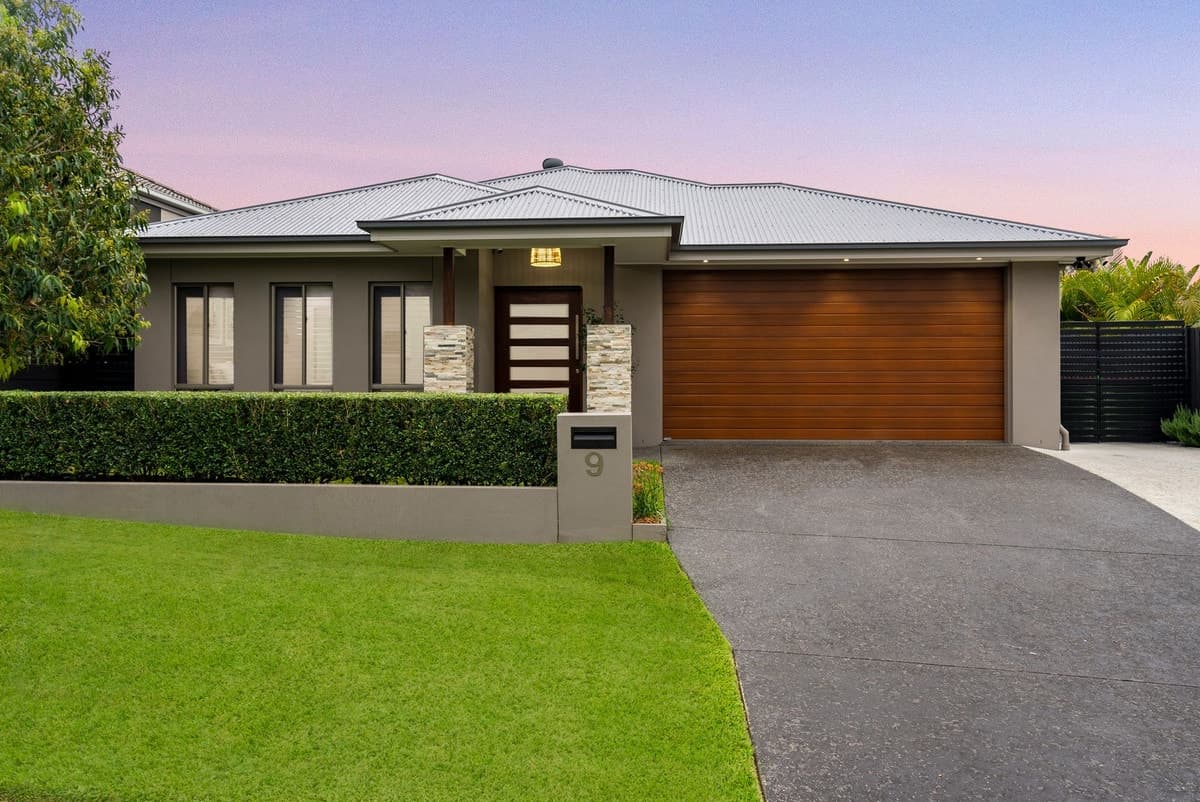 9 Summerhill Crescent, Ormeau Hills, Ormeau Hills - Image 1