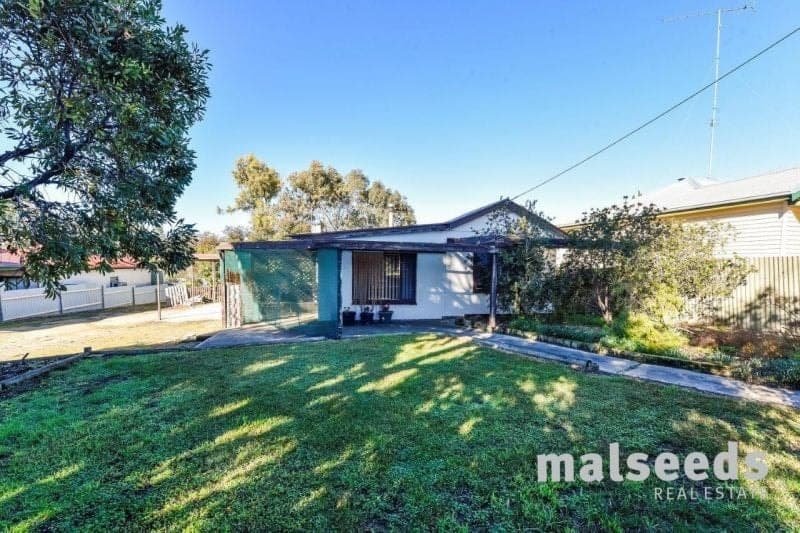 16 First Avenue Naracoorte SA, Naracoorte - Image 1