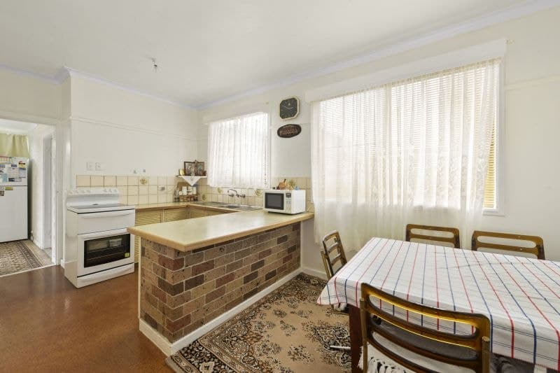 26 Seventh Avenue, Jannali - Image 1