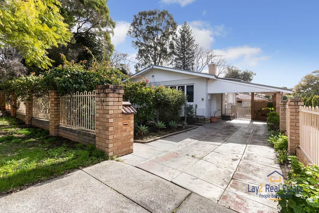24A Malton Court Dianella WA 6059 3 Bed 1 Bath Sixties Classic on Easy Care Block, Dianella Wa 6059 3 Bed 1 Bath Sixties Classic On Easy Care Block - Image 1