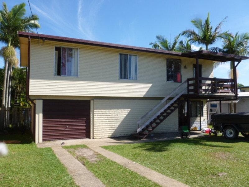 8 Seaview Parade, Deception Bay, Deception Bay - Image 1