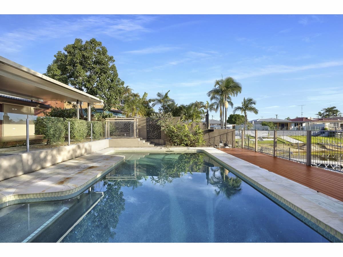 15 Cresta Court, Broadbeach Waters QLD 4218, Broadbeach Waters - Image 1