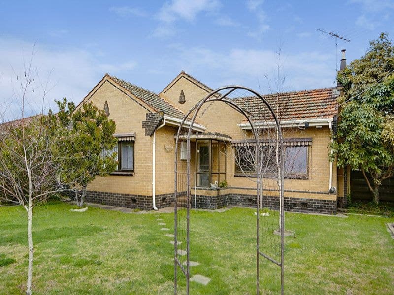 40 Portarlington Road, Newcomb - Image 1