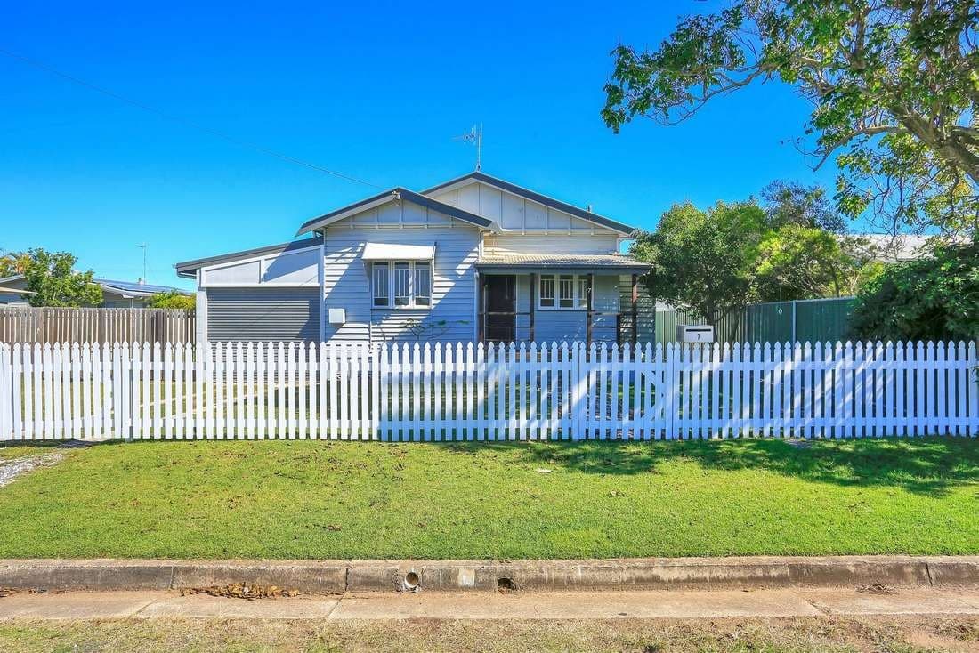 7 Duffy Street, Millbank - Image 1