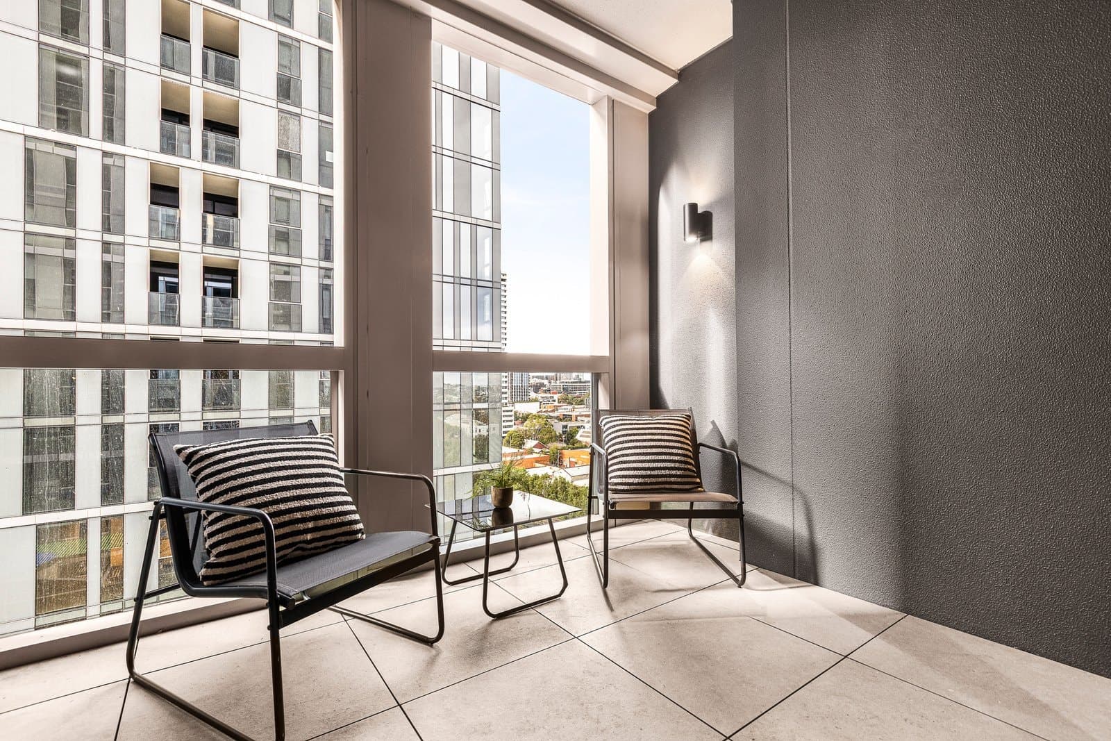 917/259 Normanby Road, South Melbourne, South Melbourne - Image 1