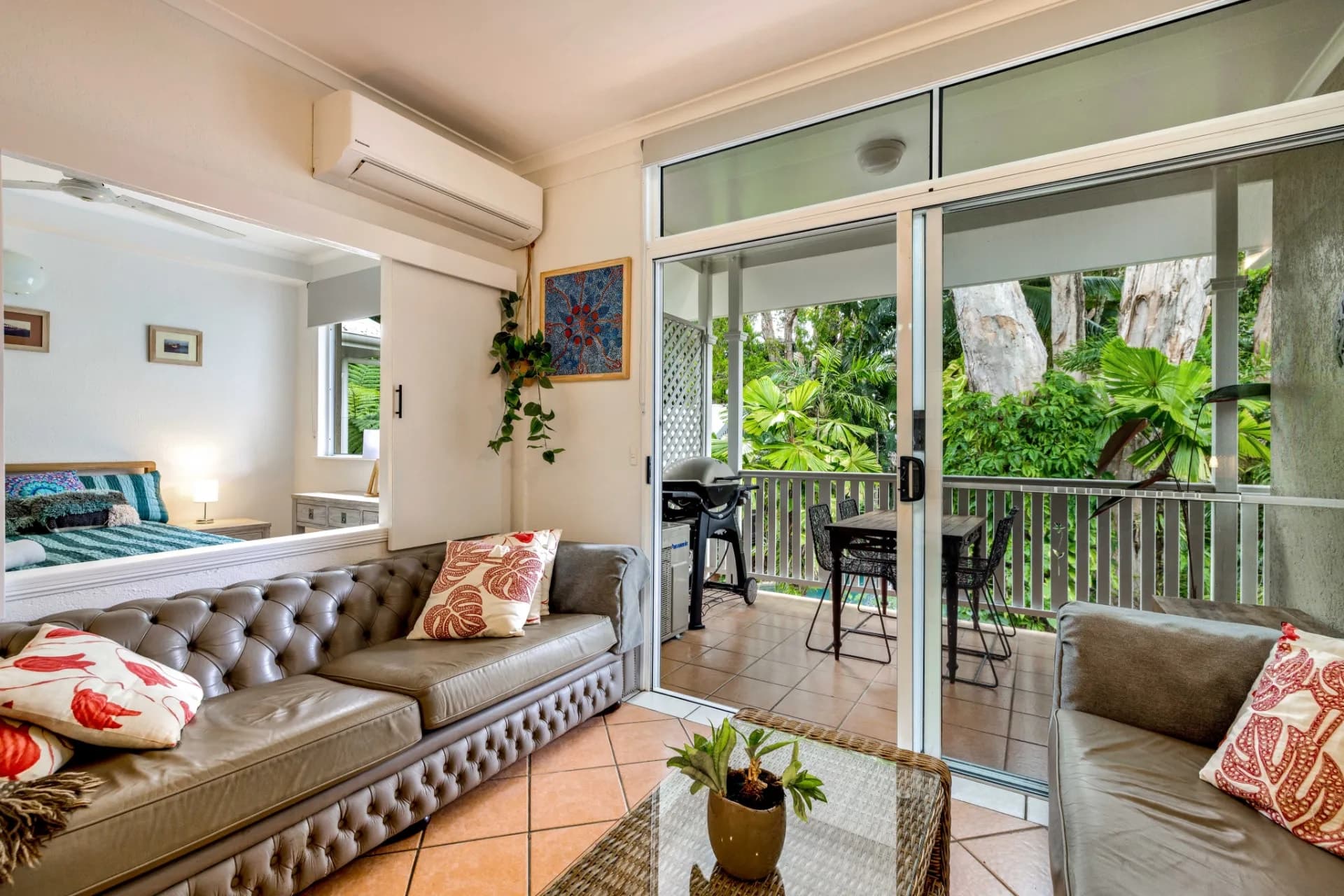 204/6-8 Triton Street, Palm Cove - Image 1