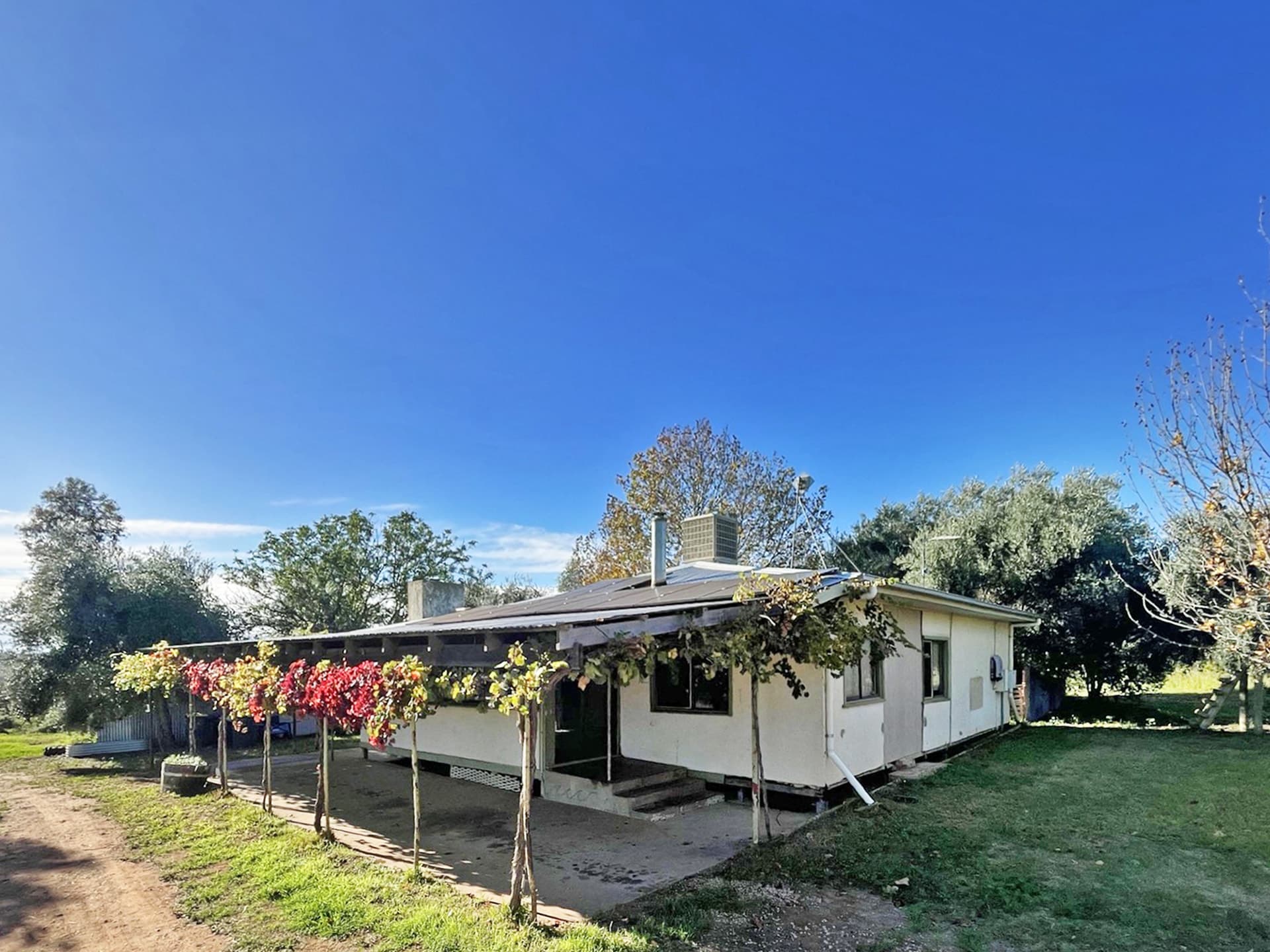 159 Cureton Avenue, Nichols Point, Nichols Point - Image 1