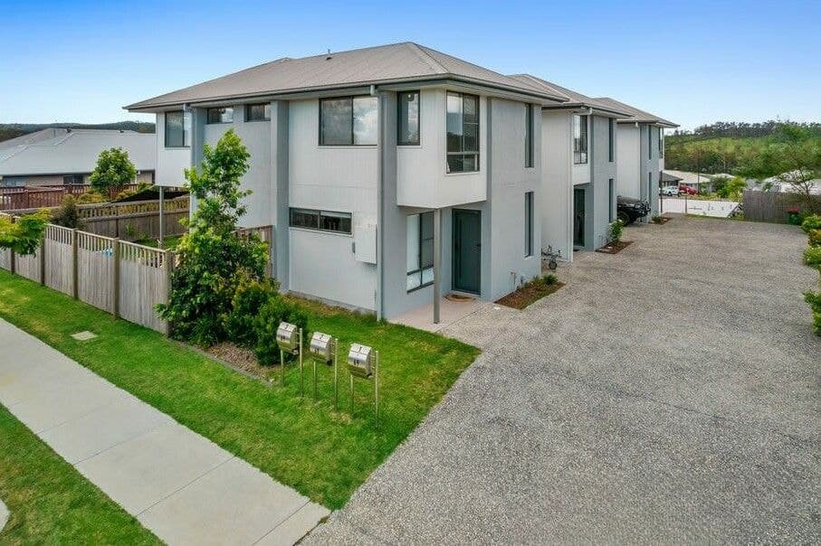2/69 Trailblazer Drive, FLAGSTONE QLD 4280, Flagstone - Image 1