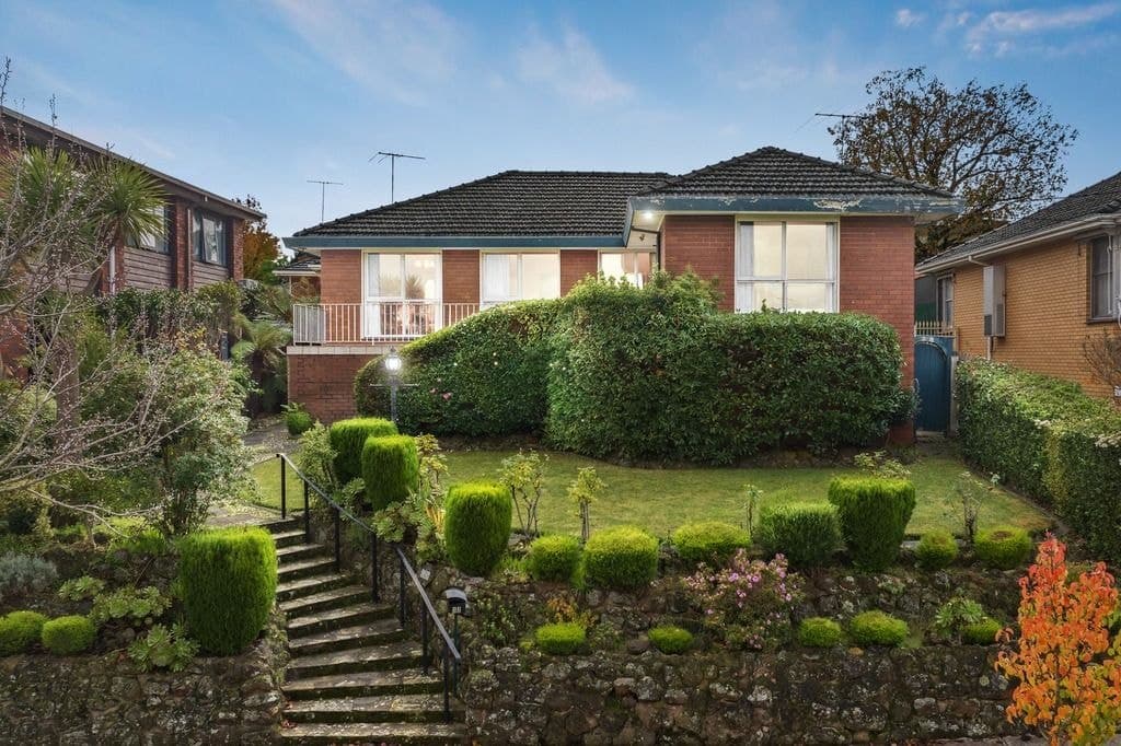 32 Beddows Street, Burwood VIC 3125, Burwood - Image 1