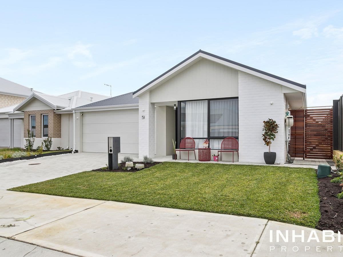 51 Cloudberry Crescent, Upper Swan - Image 1