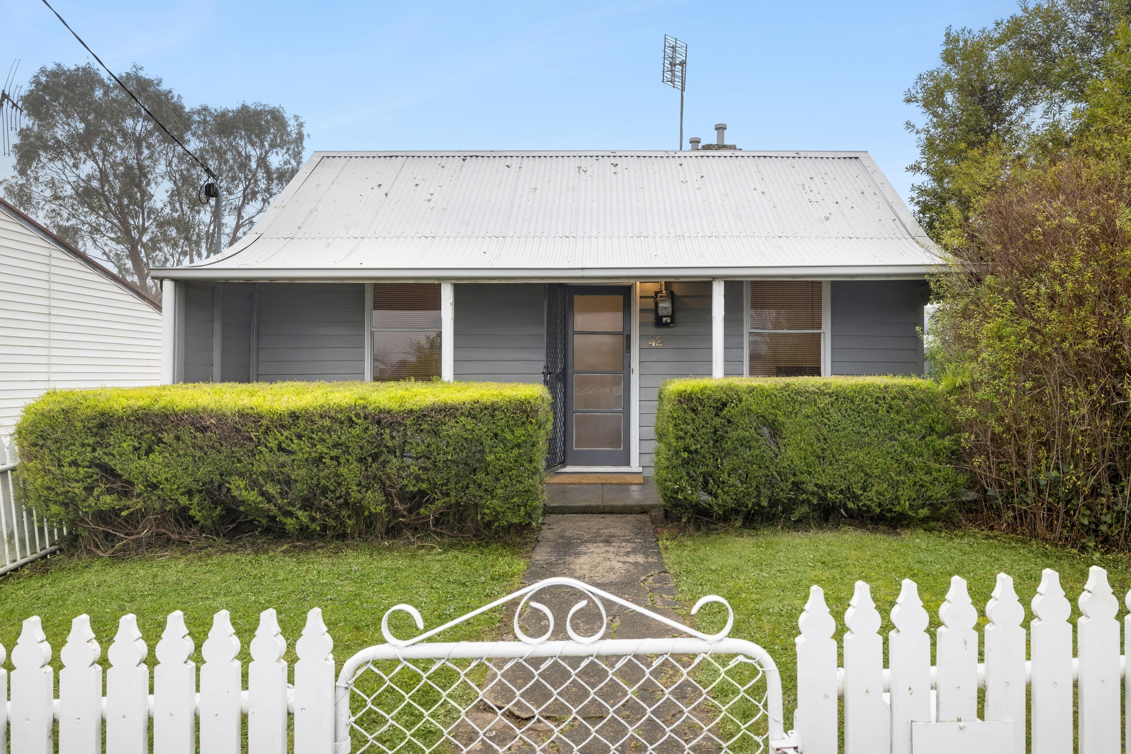 42 Hutton Street, Kyneton VIC 3444, Kyneton - Image 1
