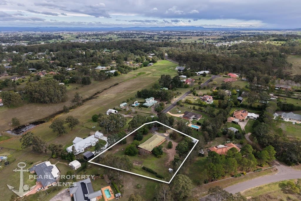 15 Willovale Drive, Bolwarra Heights, NSW, 2320, Bolwarra Heights - Image 1