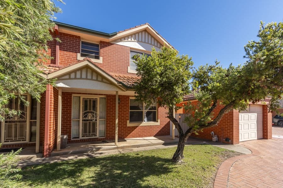 16/11 CRAMPTON Street, Wagga Wagga, NSW 2650, Wagga Wagga - Image 1