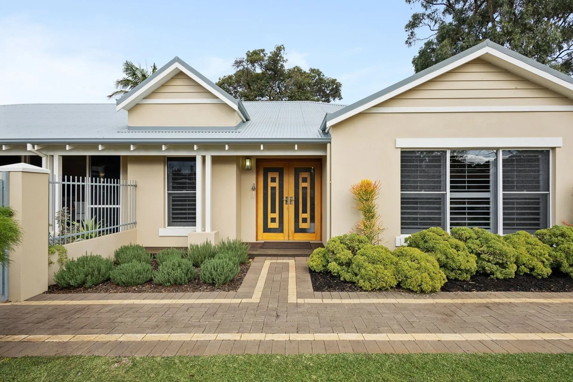 38 Asquith Street, Mount Claremont - Image 1