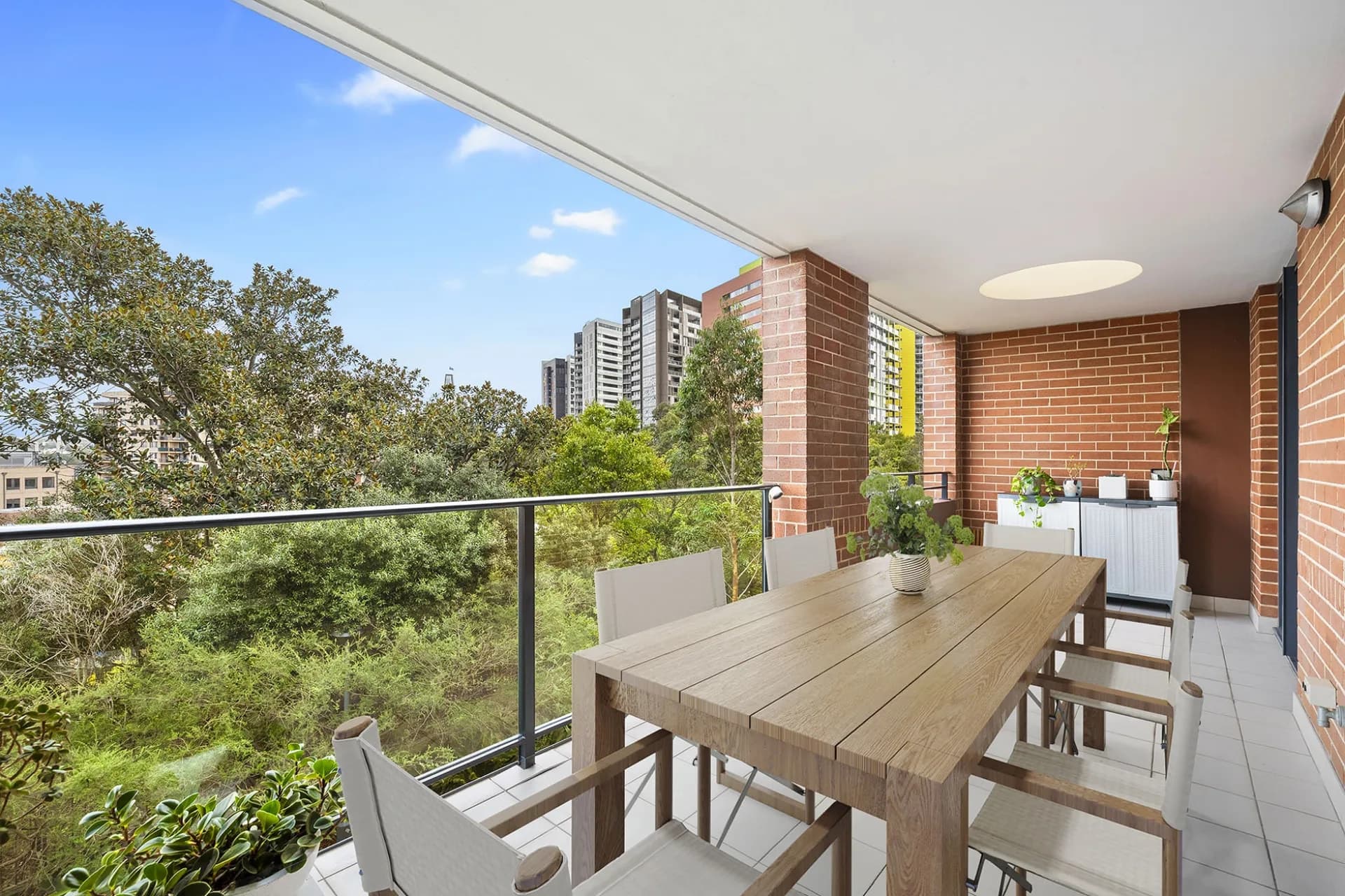 303/23 Cadigal Avenue, Pyrmont - Image 1