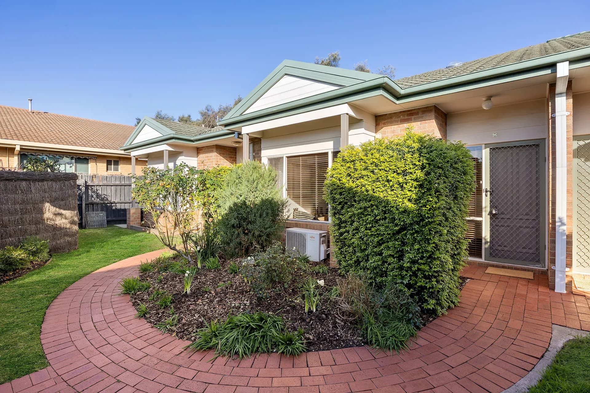 8/11 Maxflo Court, Highett - Image 1