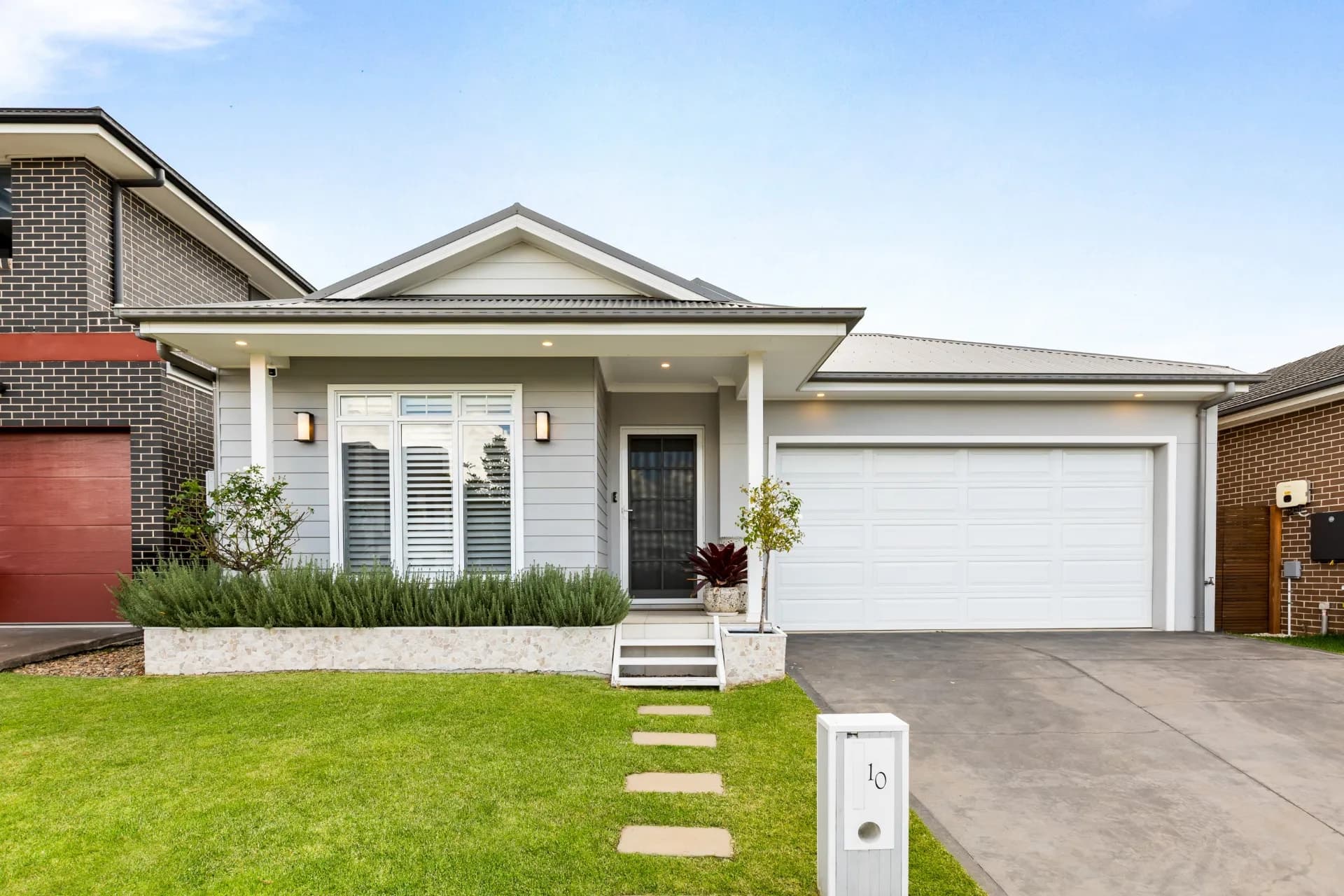 10 Midnight Avenue, Caddens - Image 1