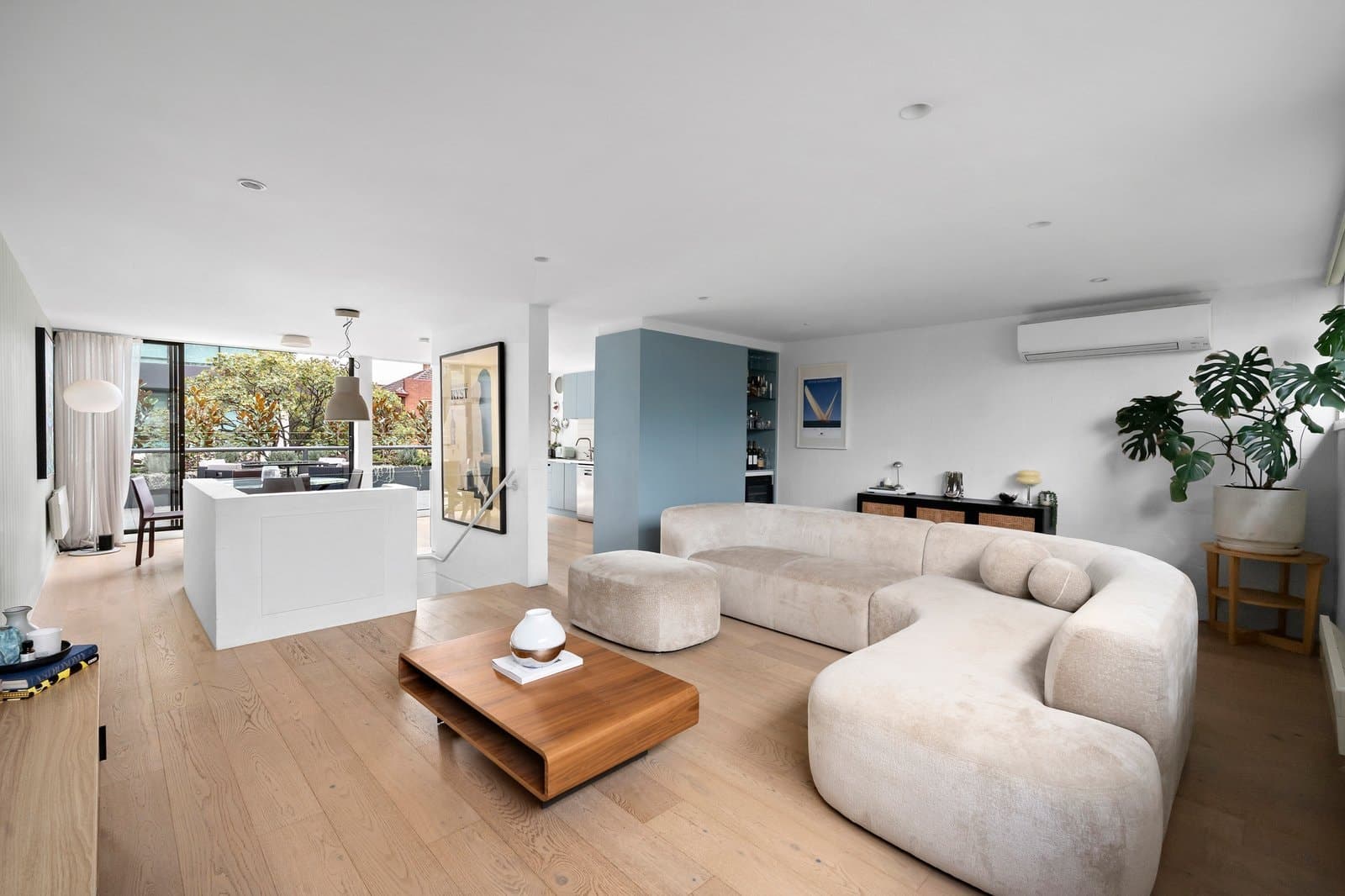 38/458 St Kilda Road, Melbourne - Image 1