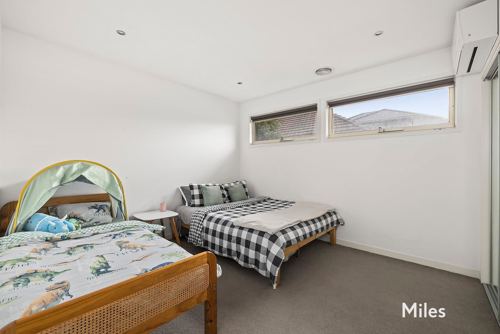 2/44 Mountain View Parade, Rosanna, Rosanna - Image 1