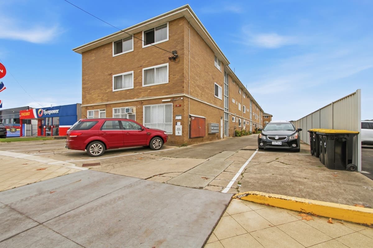 15/291 York Street, SALE VIC, Sale - Image 1