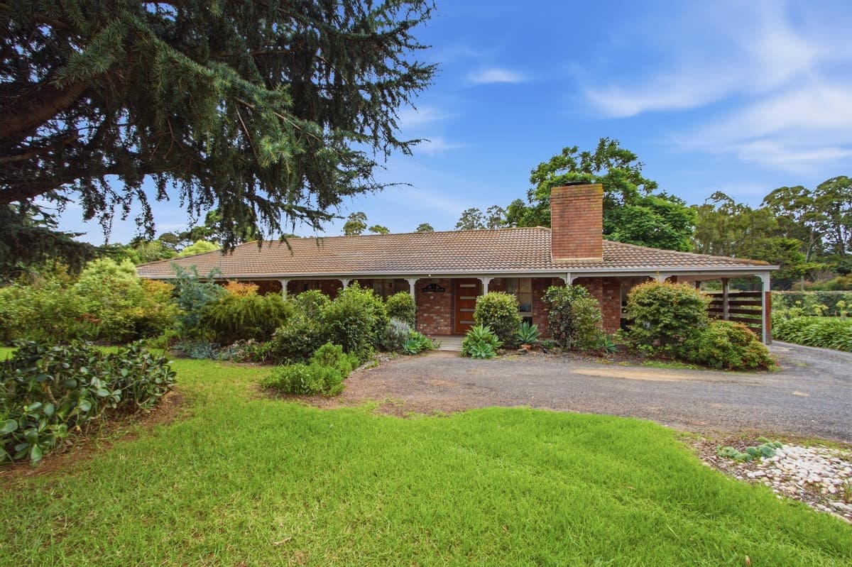 1 Southern Avenue, Sale VIC, Sale - Image 1