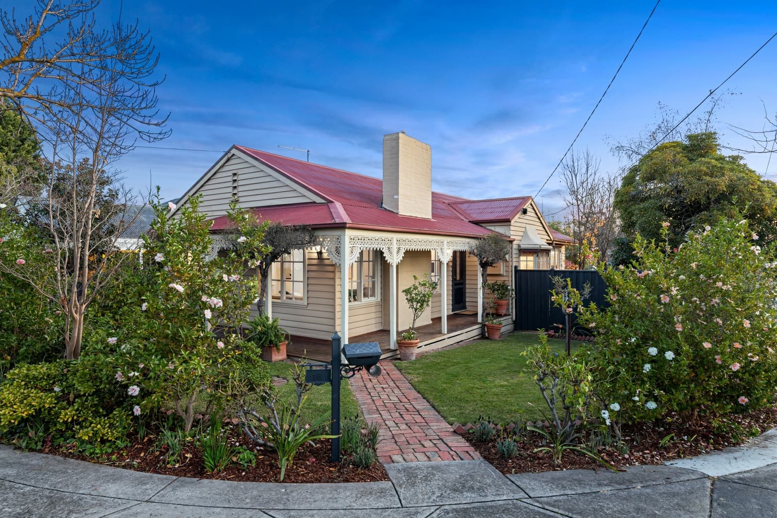 16 Victoria Avenue,Mitcham, Mitcham - Image 1