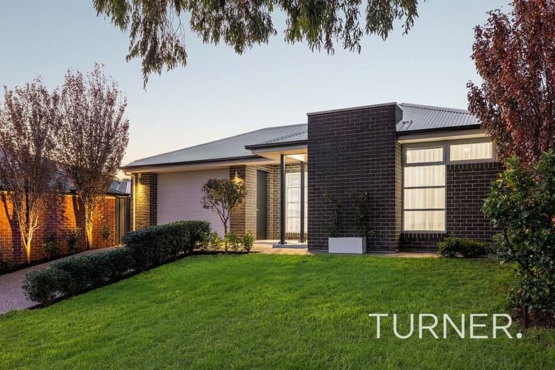3A Vivien Avenue, Newton - Image 1