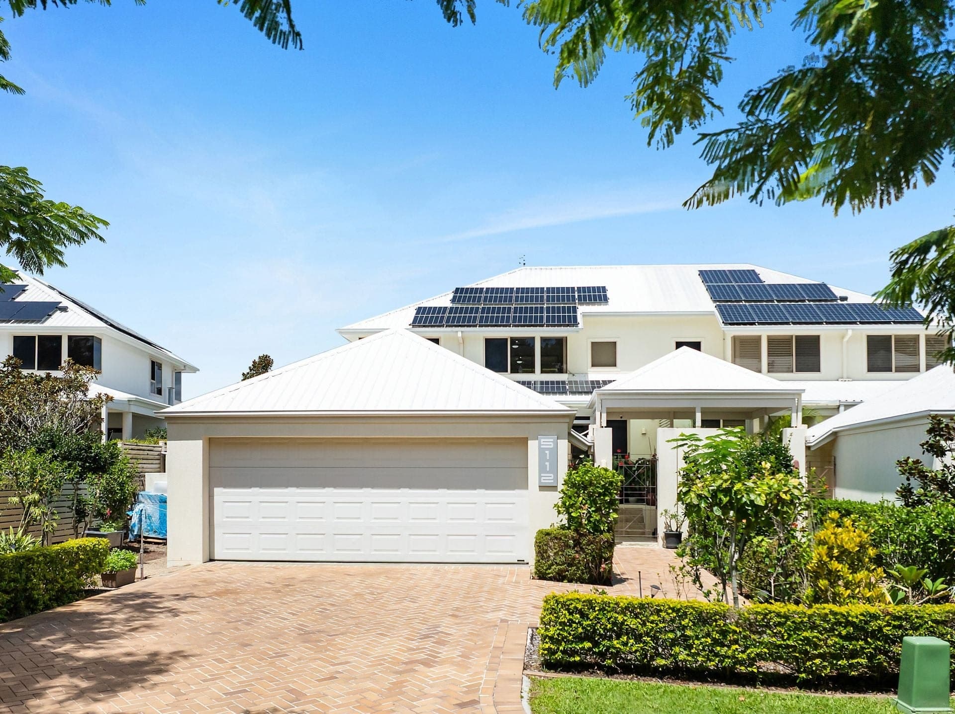 5112 Chalons Field Avenue Benowa QLD, Benowa - Image 1