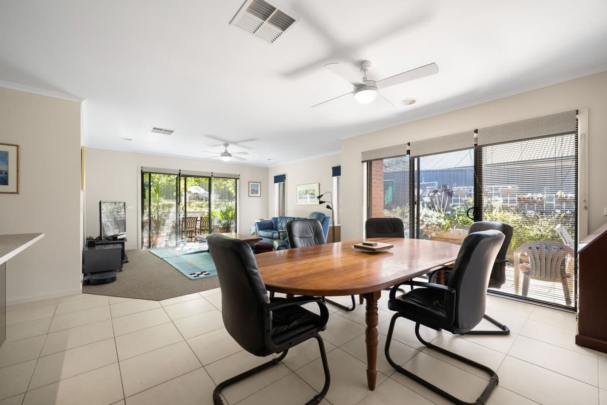 5 Braintree Avenue, Corowa, Corowa - Image 1