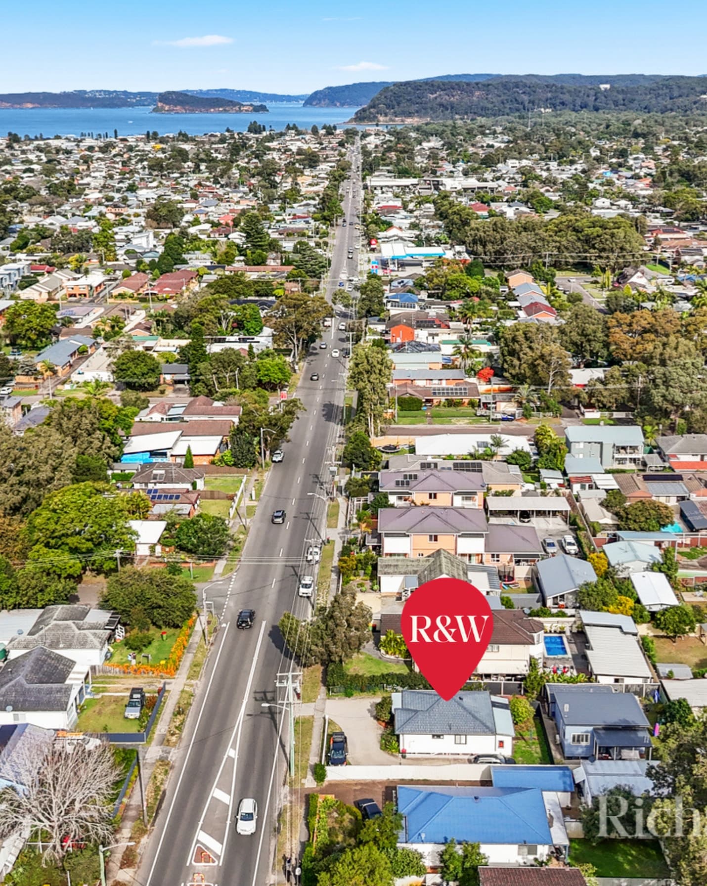 265 Ocean Beach Road Umina Beach, Beach - Image 1